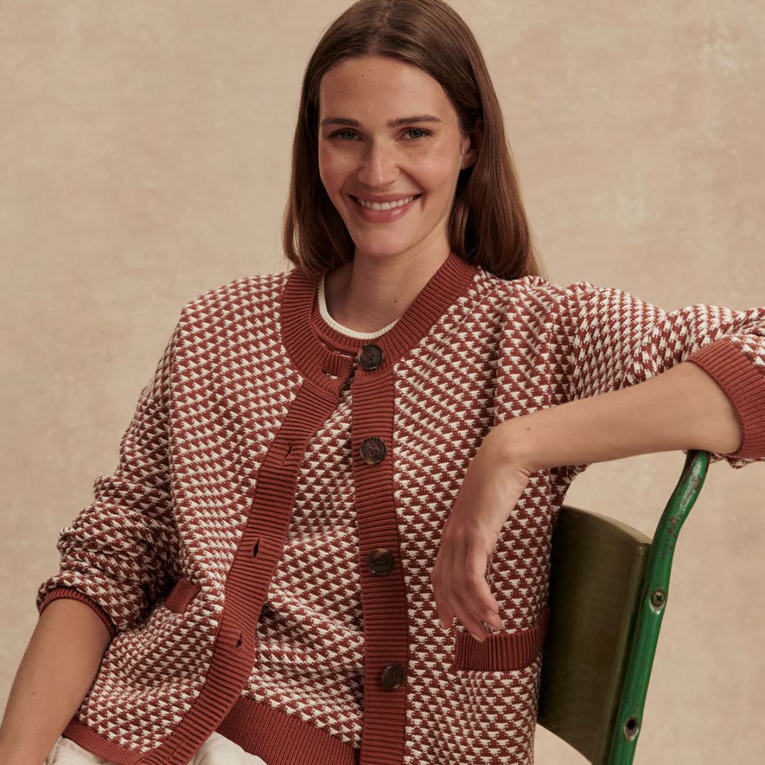 Elmwick Knit Womens Cardigan VAR03427