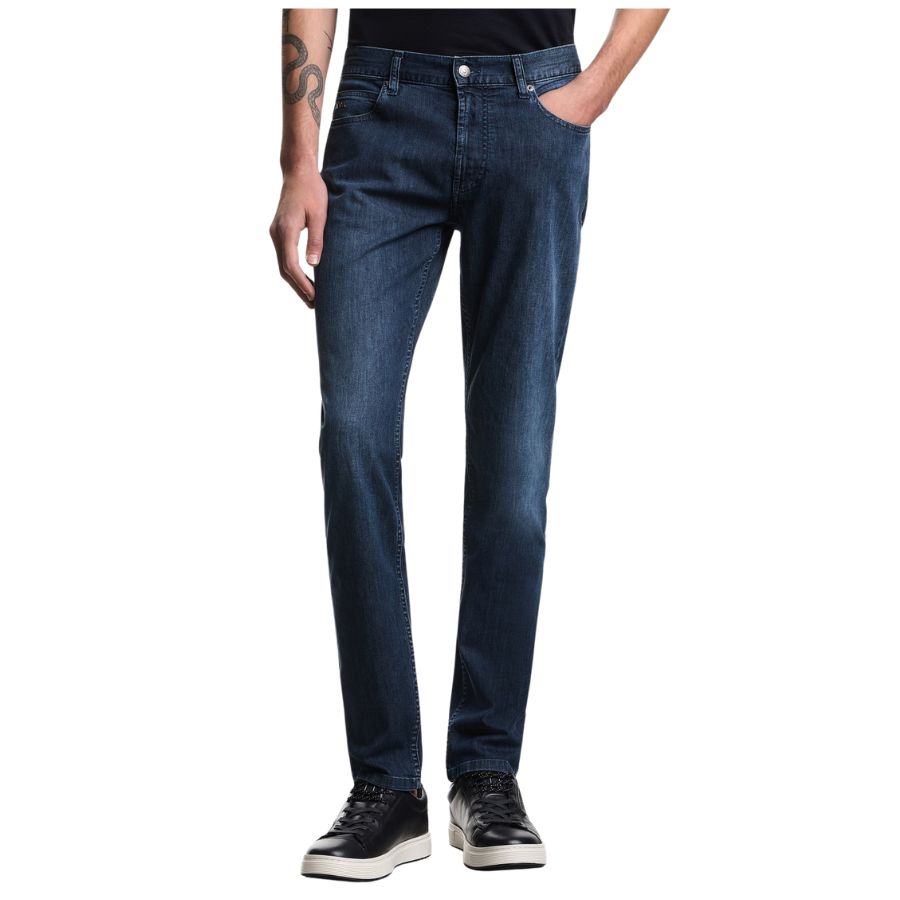 J05 Regular Fit Lightly Worn Look Jeans EM000062 AF22814