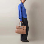 Bayswater Small Classic Grain Handbag HH2873/205