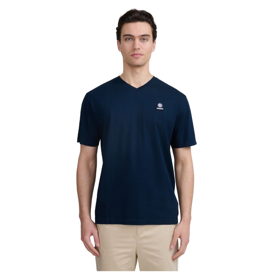 V-Neck Badge Logo Mens T-Shirt MBT29