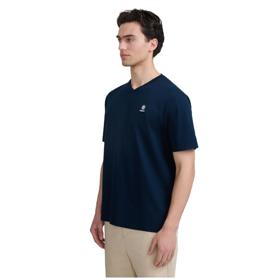 V-Neck Badge Logo Mens T-Shirt MBT29