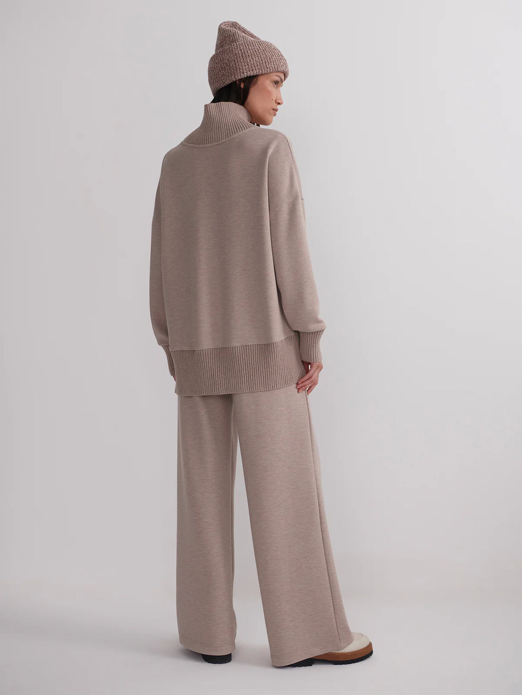 Barker High Neck Sweat VAR01763